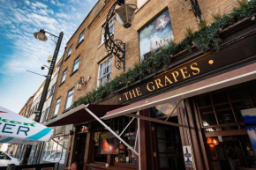 The Grapes Pub